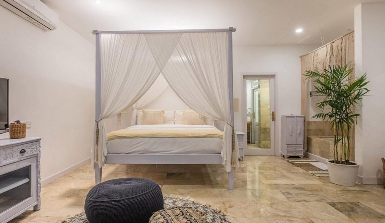 Puri-Balangan-Guest-bedroom-stunning-design-1740x960-c-center